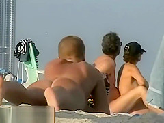 Spy nude cams on the beach get a lot of naked chicks