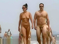 An excellent spy cam nude beach voyeur video