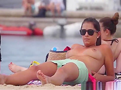 Sexy Topless Girls Beach Voyeur Hidden Spycam HD