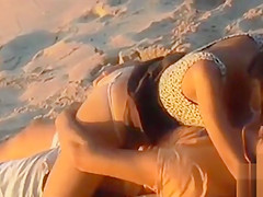 Real Voyeur Video Couple Caught Fucking On An Empty Beach