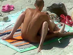 BUTTPLUG OUTDOOR PUBLIC BEACH ORGASM