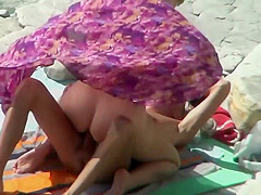 BUTTPLUG OUTDOOR PUBLIC BEACH ORGASM