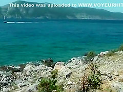 In Kroatien am Strand gefickt