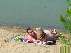 PUBLIC BEACH Suck and Fuck CAUGHT on CAMERA