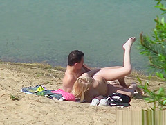 PUBLIC BEACH Suck and Fuck CAUGHT on CAMERA