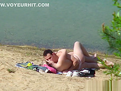 PUBLIC BEACH Suck and Fuck CAUGHT on CAMERA