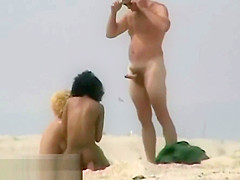 Candid beach camera filmed a horny nudist