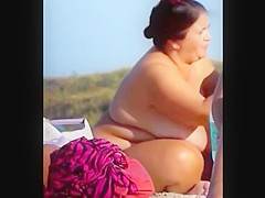 Spy Beach Mature with superslow saggy huge Tits Nipples Areo