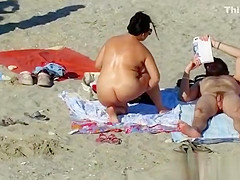 Amateur Voyeur Beach Nude MILFs Pussy and Ass Close up
