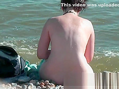 Sweatie tanned pussy at nudist beach