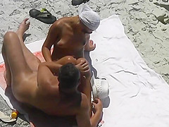 Now girlfriend masturbate him and helped cum on the beach
