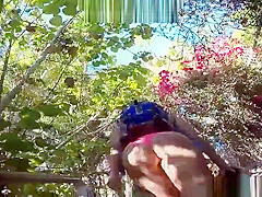 Beach Thongs Voyeur HD Video