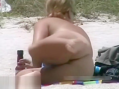 A beach voyeur video of a splendid female body splendid