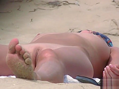 Sexy Nude Amateur Latinas Naked At The Beach Spycam Voyeur