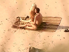 Voyeur on public beach. Hot young couple sex2
