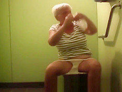 Hiddem cam toilet piss