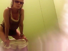 Hiddem cam toilet piss