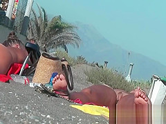 Real amateur nudist hotties with naked pussy at the beach