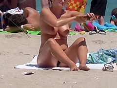Big Tits Topless Horny Girls Bikini Cameltoe Beach Voyeur HD