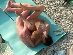 Hot couple chiulling fingering and fucking at the beach spy