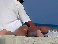 Nude beach voyeur spy cam captures naked girls