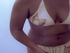 Great Voyeur, Changing Room, Russian Video Uncut