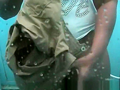 New Voyeur, Spy Cam, Changing Room Clip Uncut