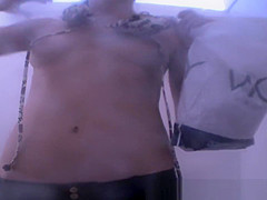 Great Voyeur, Amateur, Changing Room Scene Watch Show