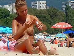 Beachspy Topless Teen Comp. 1