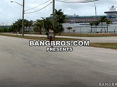 Lisa Ann - Lisa Ann has landed!