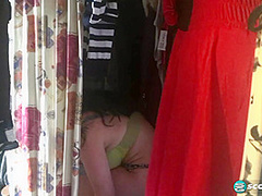 Shopping and Hanging Out With Tina Lee - ScoreLand