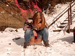 Girls Peeing Outdoors-3 - Compilation