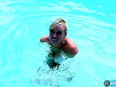 A Real Life Farmer's Daughter - ScoreLand