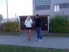 Black Canary Double Cum Shower For Milf