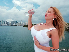 Billi Bardot's One-Woman Boob Cruise - Billi Bardot - Scoreland