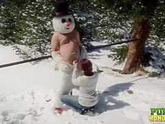 Publichandjobs Brandi De Lafey Strokes Frosty The Snowman While Stranded In The Mountains