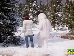 Publichandjobs Brandi De Lafey Strokes Frosty The Snowman While Stranded In The Mountains