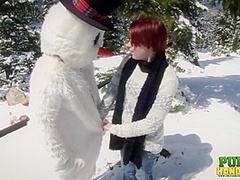 Publichandjobs Brandi De Lafey Strokes Frosty The Snowman While Stranded In The Mountains