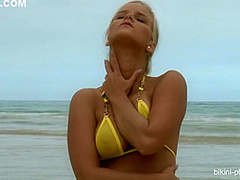 Marry Queen In Bikini-pleasure - Miela Motley