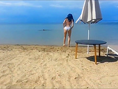 Real Wife Publicly Plays With Her Butt Plug In Beach Bar