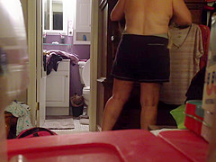 Big Booty Mom Caught Changing