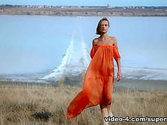 Hannah Ray in Dead Sea Poems - SuperBeModels