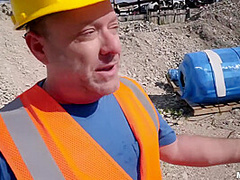 Vlogger Kenzie Reeves Needs Hard Cash