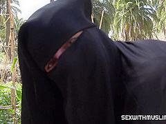 Elena Vega & Max Dior in Cum On Her Niqab - Porncz