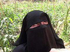 Elena Vega & Max Dior in Cum On Her Niqab - Porncz