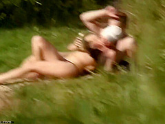 Intensiver Fick Auf Der Waldlichtung