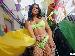 In Hot Outdoor Pussy Fuck - Alexa Tomas, Alina Belle And Tyler Nixon