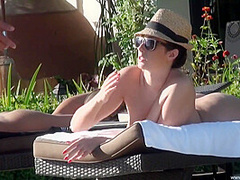 Hot Babe Paige Turnah Lesbian Sex Scene