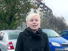 Blondie Girl Fucks Casual Guy In The Park