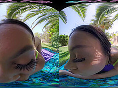 VRALLURE Jazmin Luv's The Park